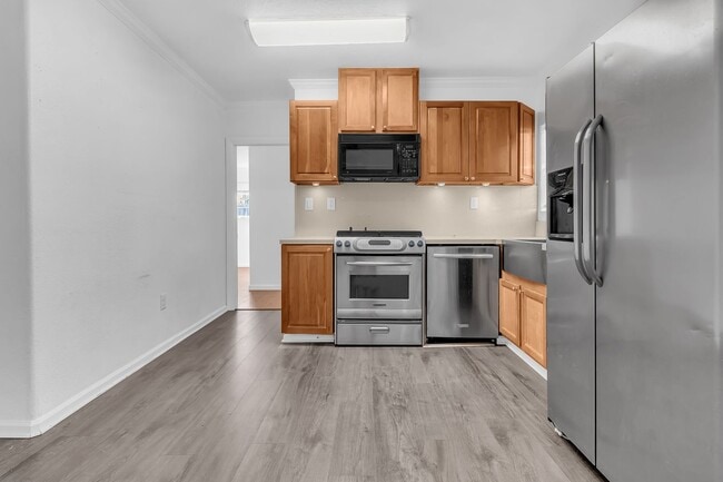 Photo - 5246 N Gareloch Ave Unit B