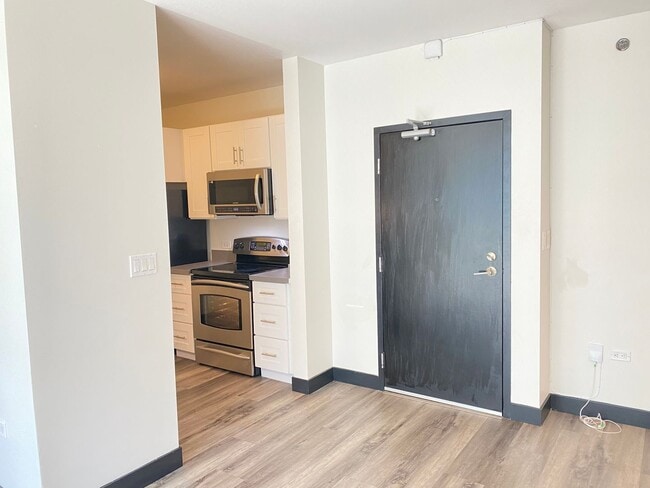 Photo - 14th Floor Downtown San Diego Apartment Unit 1452