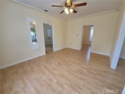 Photo - 342 N Shaffer St