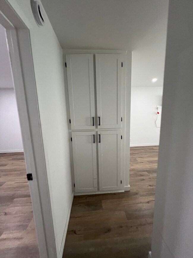 Photo - 5549 Fulcher Ave