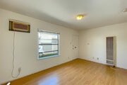 Photo - Centinela Apartments