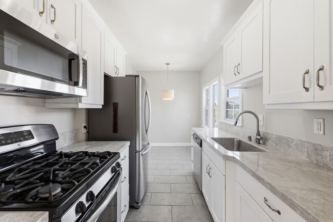 Building Photo - 5248 W Olympic Blvd Unit 5248