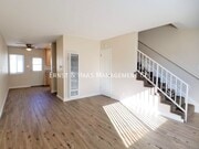 Photo - 75 E Mountain View St