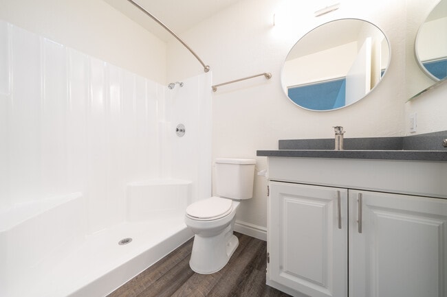 Photo - 1440 Oak Dr Unit F08