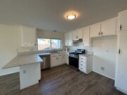 Photo - 823 Aspen St