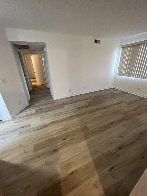 Photo - 555 Oak St Unit 301