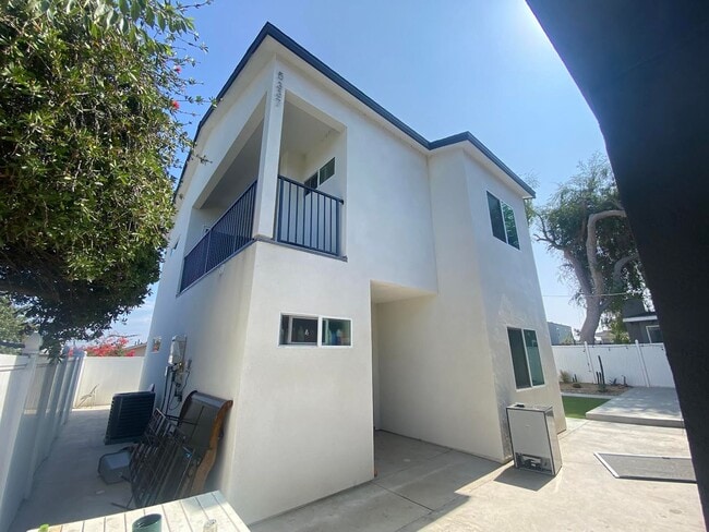 Photo - 4BD/2BA with great Yard! (Lease out, pendi...