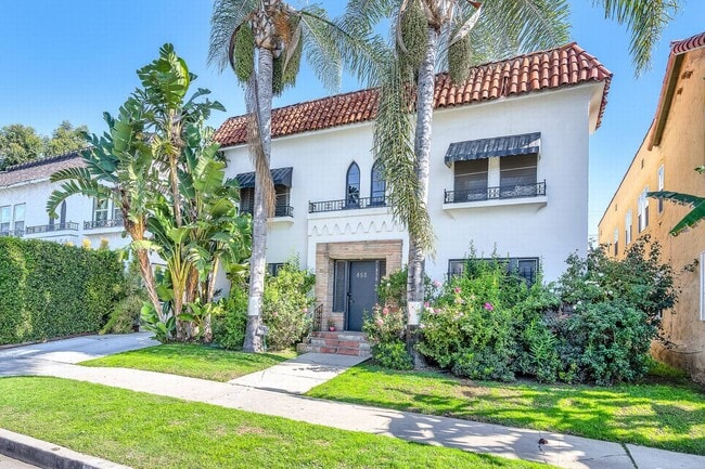 Building Photo - Sunning Unit 02