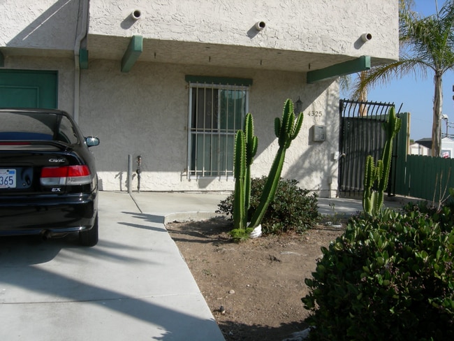 Photo - 4325 Felton St