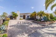 Photo - 2655 Loring St