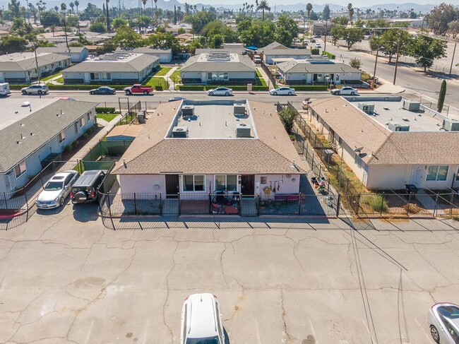 Photo - 2 Bed / 1 Bath Unit – Updated & Move-In Ready – Hemet Unit Multi Family