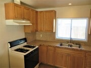 Photo - 323 W Glenoaks Blvd