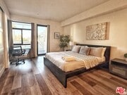 Photo - 723 S St Andrews Pl Unit 312