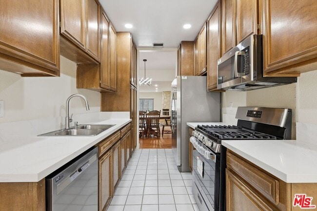 Photo - 1271 Stoner Ave Unit 208