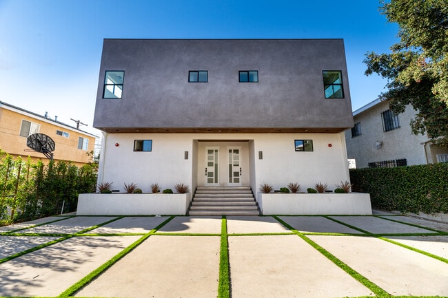 Photo - 1807 S Longwood Ave House
