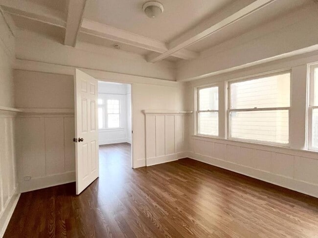 2.0 bedroom in Los Angeles California 90037 - 2.0 bedroom in Los Angeles California 90037 Unit 460 1/2
