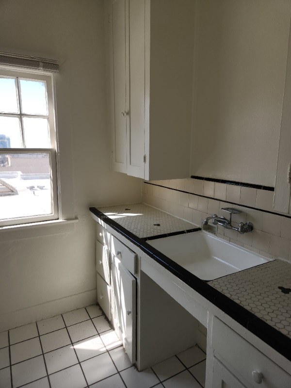 Photo - 1819 Ivar Ave