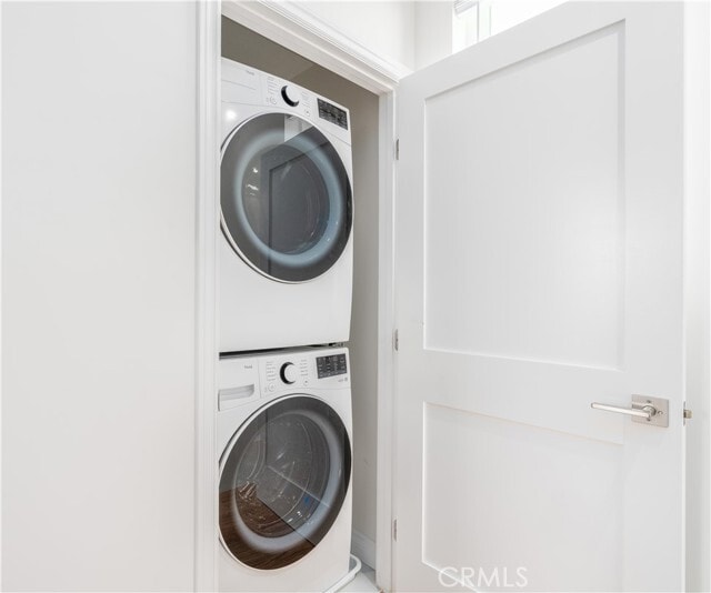 Photo - 8421 Bleriot Ave