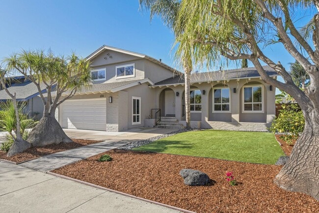 Building Photo - Freshly Remodeled Home Near Lake Murray & Mission Trails