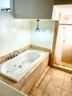 bathroom - 2366 Nichols Canyon Rd