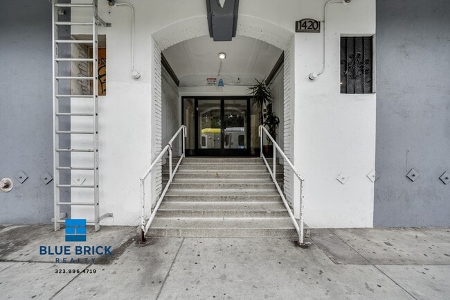 Photo - 1420 Flower St Unit 22