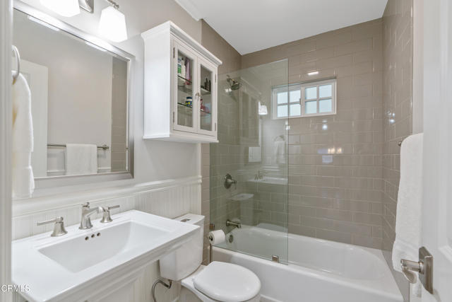 Photo - 322 N Mayflower Ave House