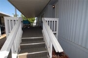 Photo - 881 N Lake St