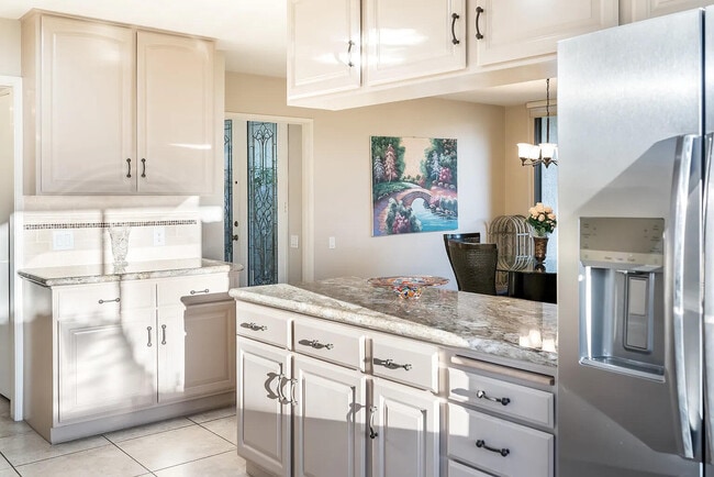 Photo - 31 Stanford Dr