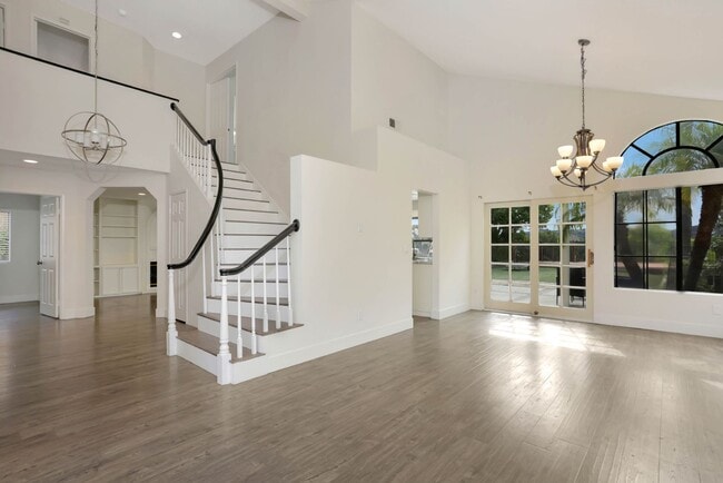 Building Photo - 4 Bed | 3 Bath | 1,979 Sq. Ft. | Stunning ...