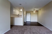 1BR, 1BA - Huntington Breeze Apartments