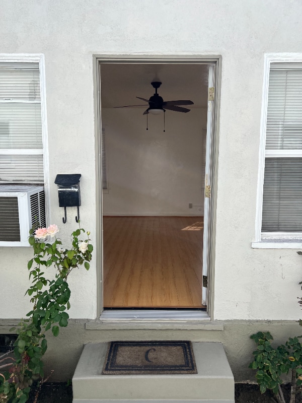 Photo - 1114 Tamarind Ave Unit 1114 2/5