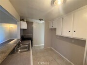 Photo - 823 E 75th St Townhome