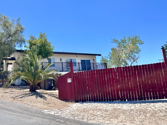 Building Photo - 28076 East Dr Rental