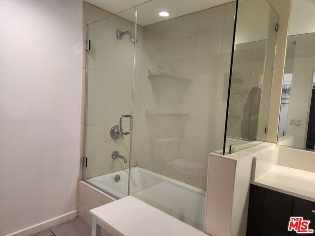 Photo - 6683 Franklin Ave Unit 8