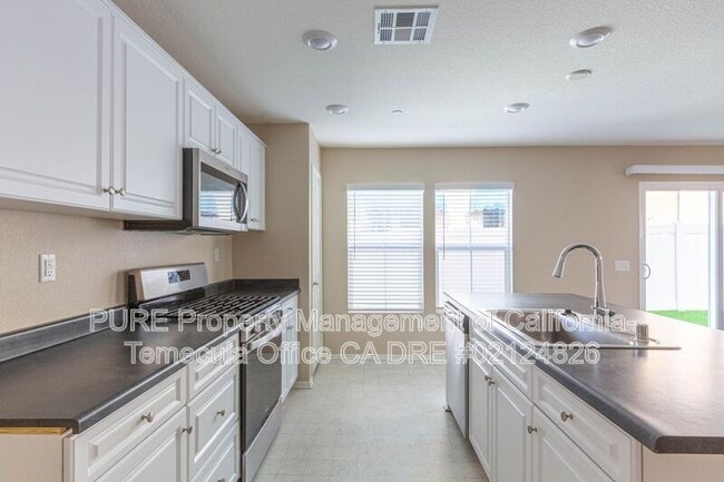 Photo - 41966 Pedraza St