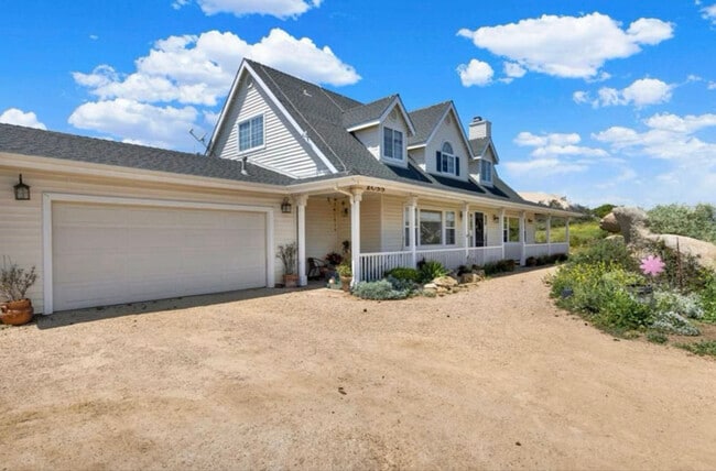 Photo - 2088 Mother Grundy Truck Trail