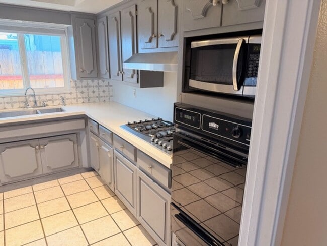 Photo - 3 bedroom 2 bath house for Lease