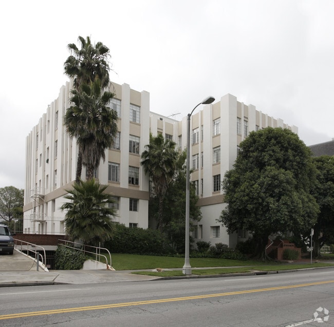 Building Photo - 410 Rossmore Rental