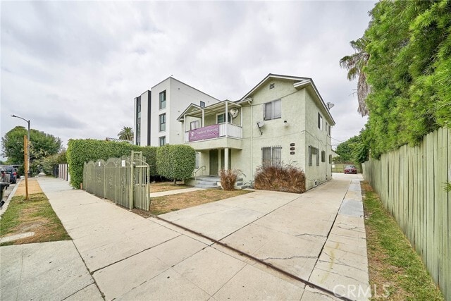 Photo - 1329 W 37th Dr Townhome