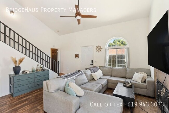 Building Photo - 832 Georgia St