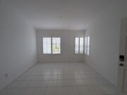 Photo - 154 California Ct