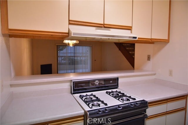 Photo - 410 W Milford St