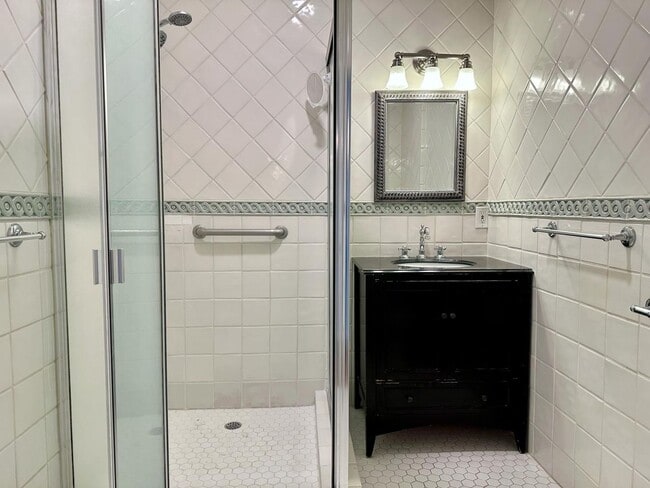 Photo - TRIPLEX Unit 8254 Norton Ave.