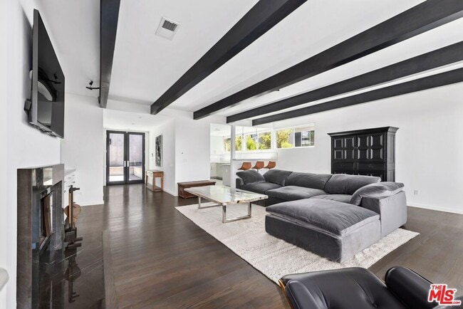 Photo - 2235 Gloaming Way