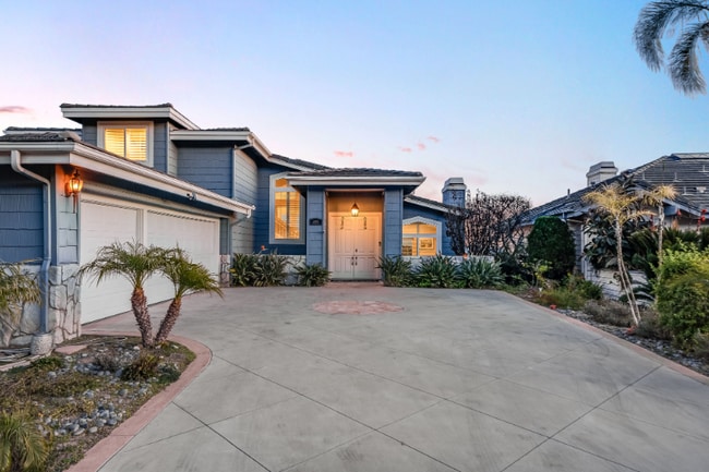 Photo - 34032 Bedford Ln