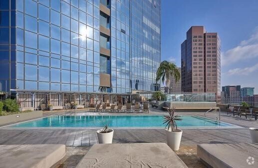 Building Photo - 1100 Wilshire Blvd Unit 2309 Rental