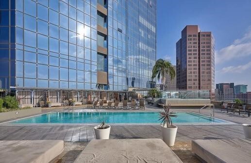 High Rise Pool Deck w/ View DTLA - 1100 Wilshire Blvd Condo Unit 2309