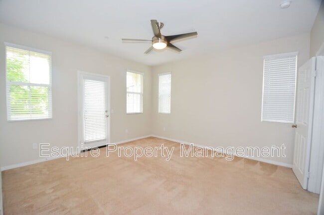 Photo - 3132 Lisbon Ln