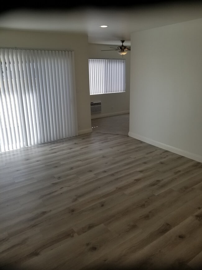 Photo - 1430 Amherst Ave