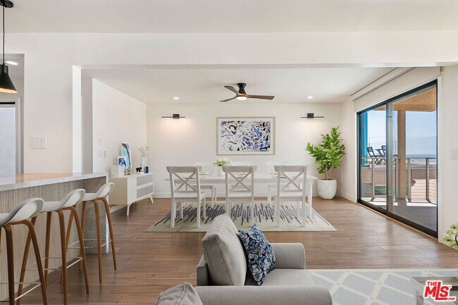 Photo - 6407 Ocean Front Walk